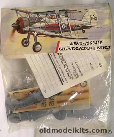 Airfix 1/72 Gloster Gladiator - Bagged, 82 plastic model kit